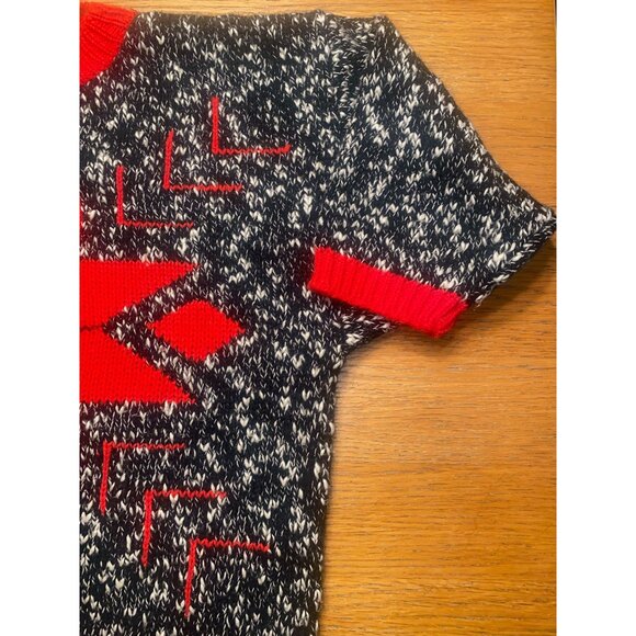 Reference Point Sweater-L - Picture 3 of 4